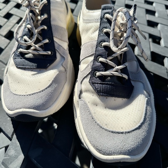 Coach tan sneakers 10.5 - Picture 2 of 5